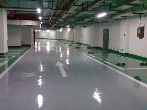 雨季高溫環(huán)氧地坪施工時(shí)的影響？